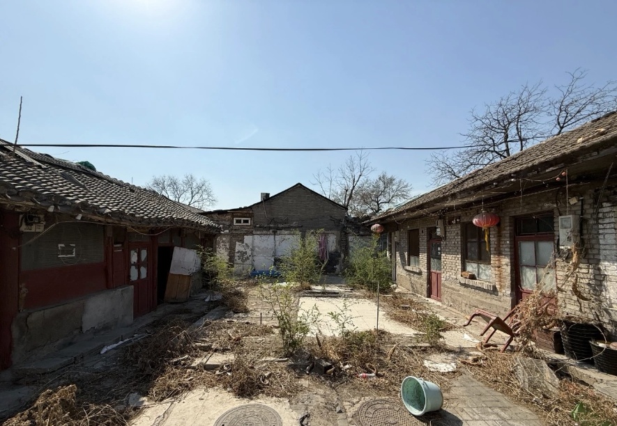 西海公园边四合院双证有钥匙需翻建