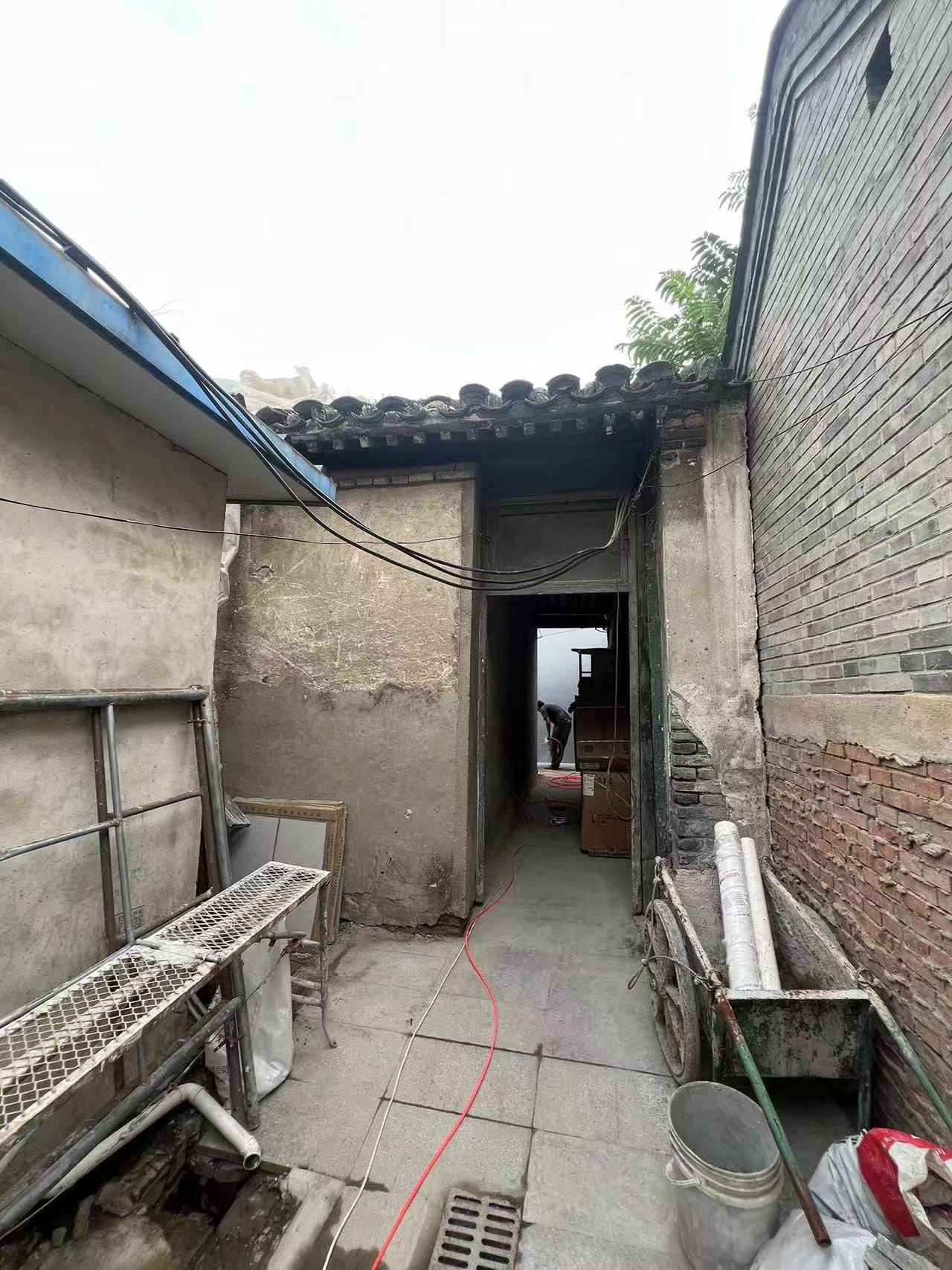 东城鼓楼 临街 二进院 330平米带商业门脸