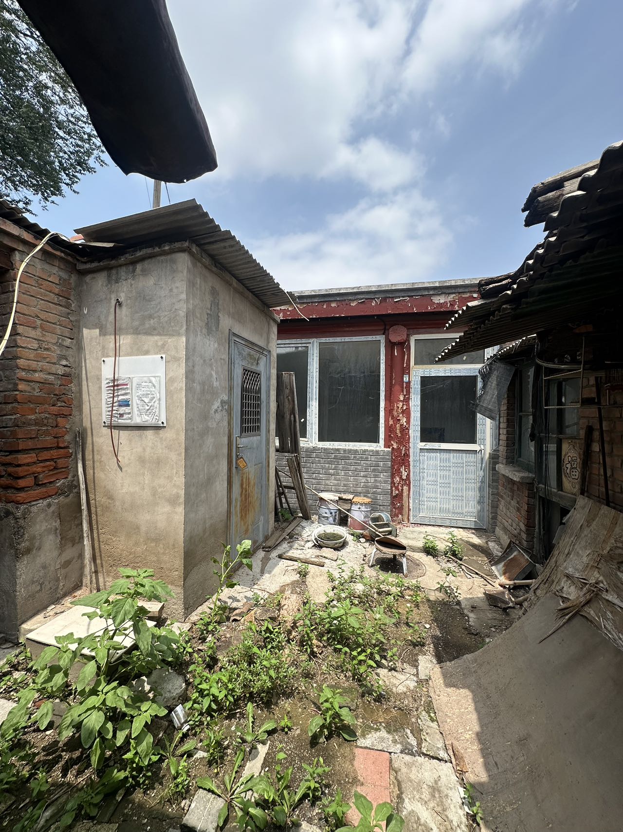 西城平安里独院需翻建低价位出现方便