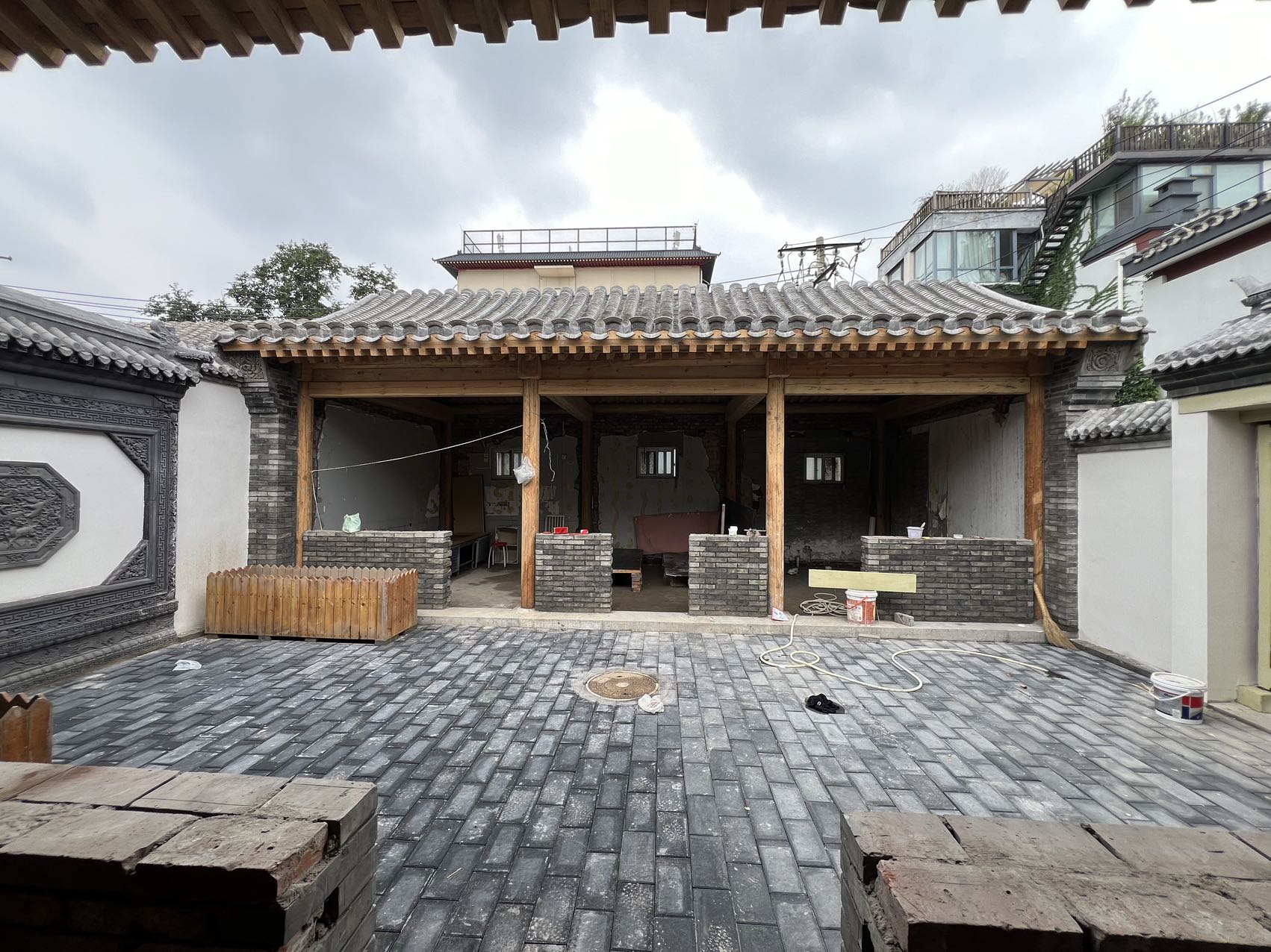 东城南锣鼓巷独院有车位价格美丽