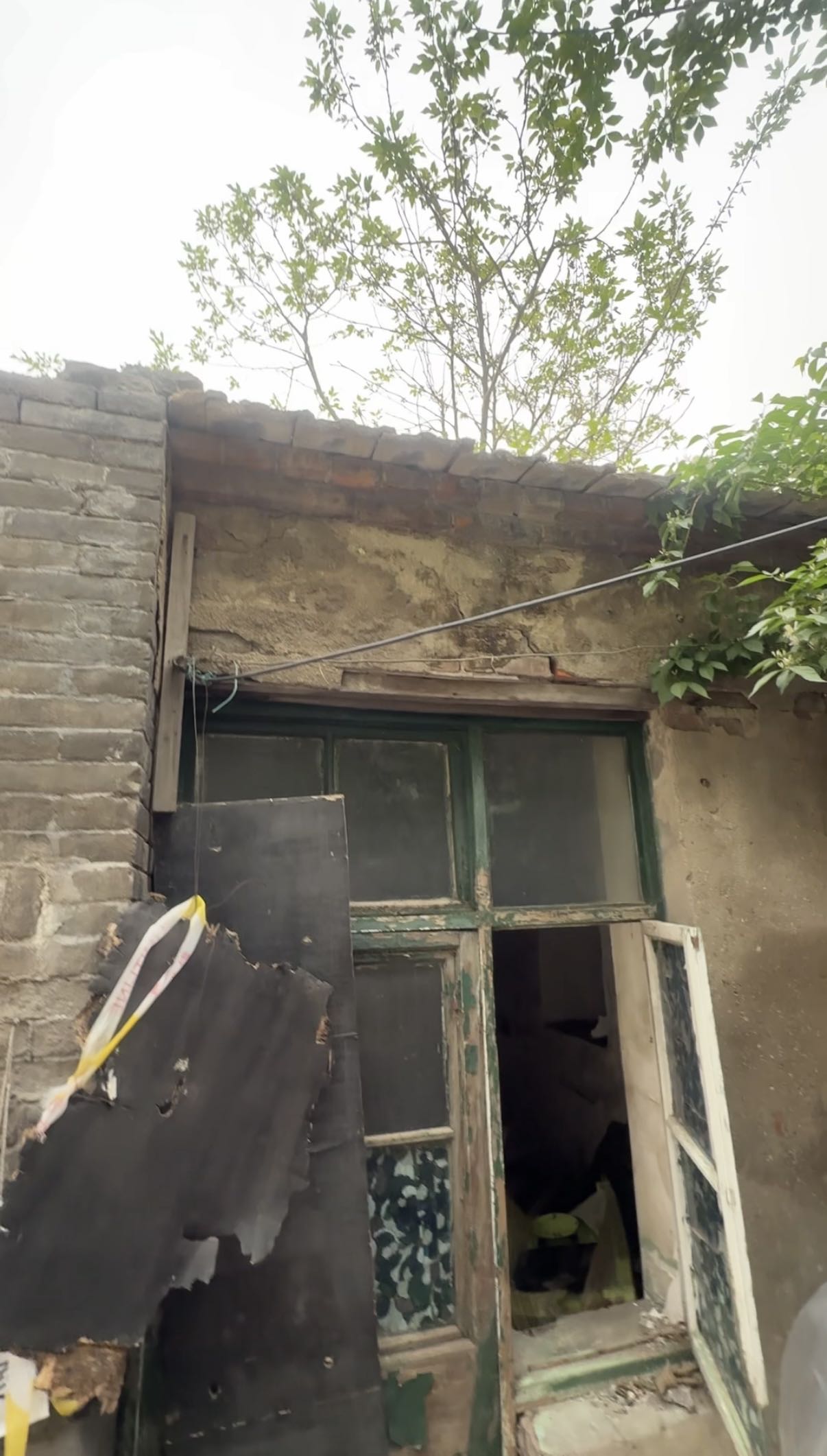 菜市口地铁站附近西房一间需要翻建