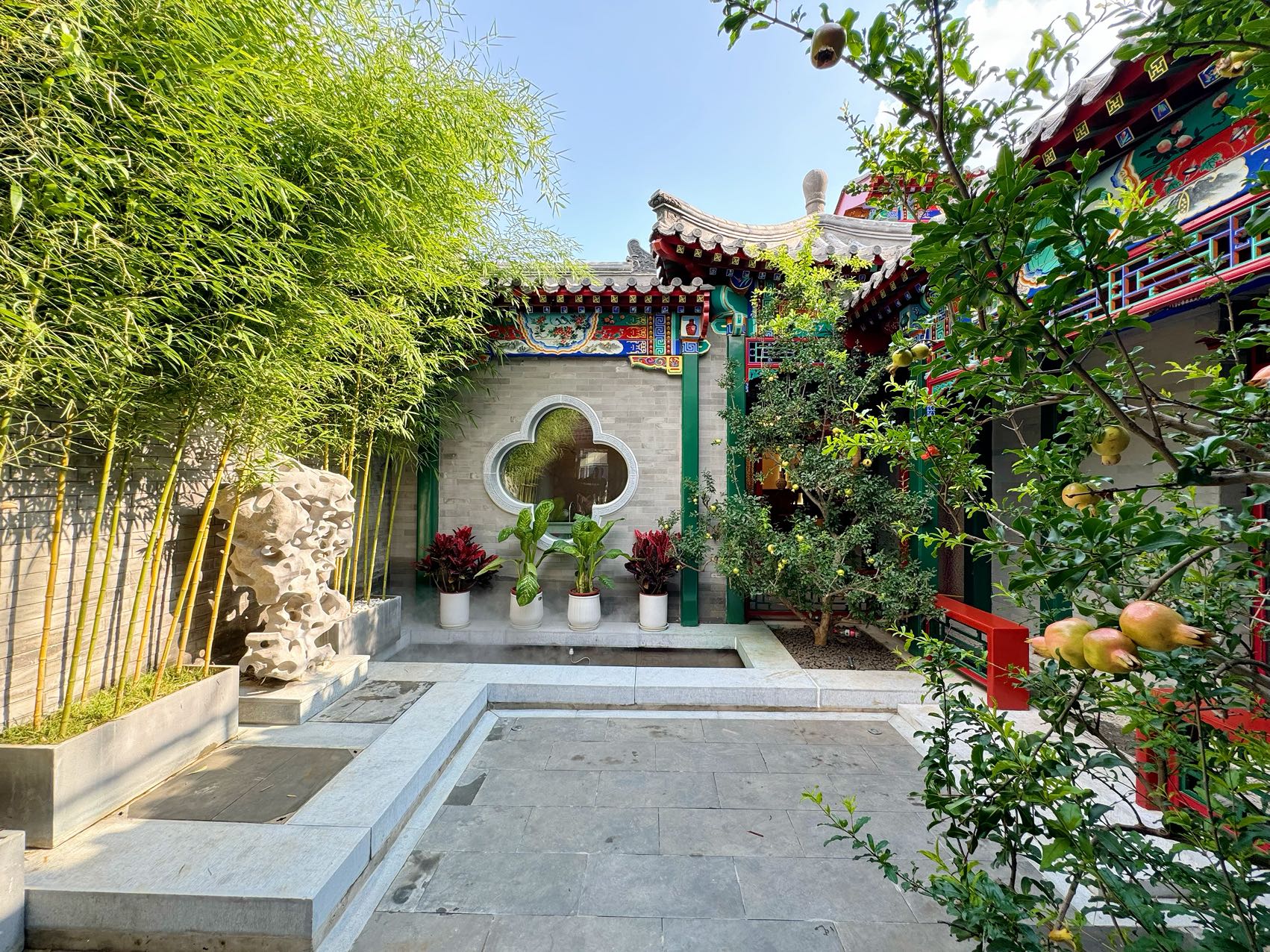 西城区金融街紧邻赵登禹路中式老北京油漆彩绘四合院