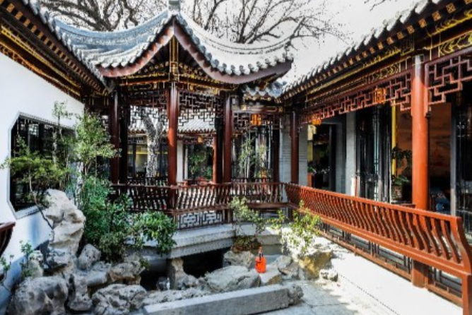 北京四合院建筑的装饰艺术：细节之处见真章